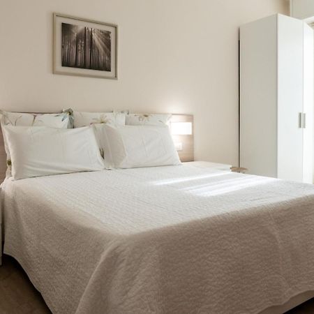 Cristel Apartment - 15 Min Da Milano 科马诺 外观 照片