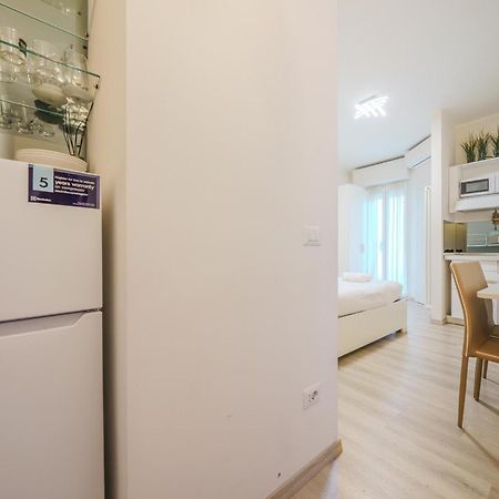 Cristel Apartment - 15 Min Da Milano 科马诺 外观 照片