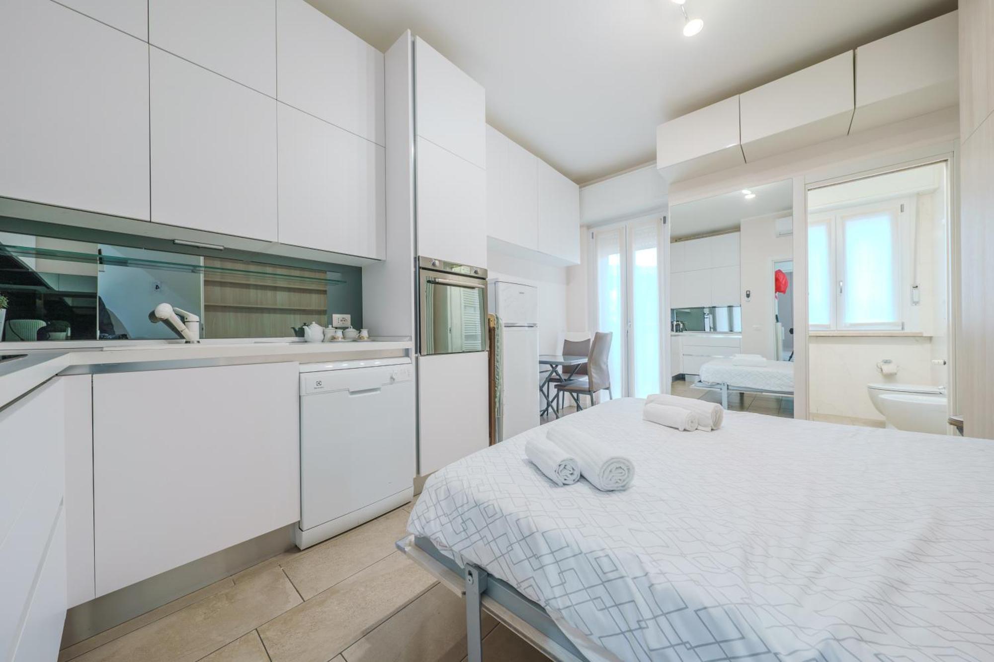 Cristel Apartment - 15 Min Da Milano 科马诺 外观 照片